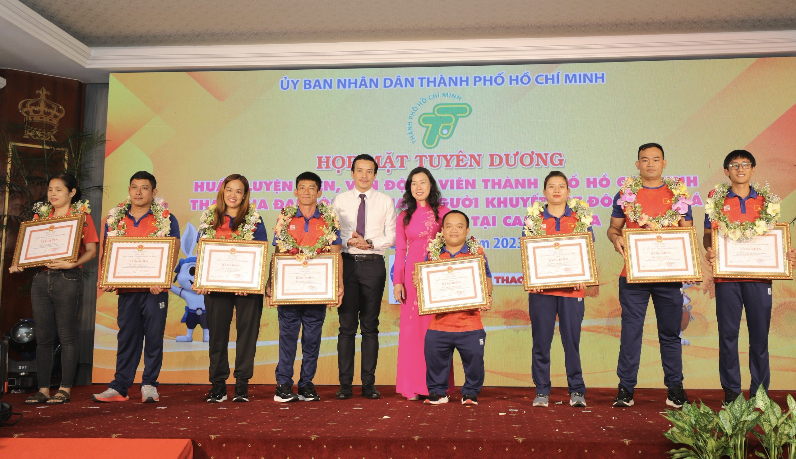 Lãnh đạo TPHCM tuyên dương huấn luyện viên, vận động viên đạt thành tích cao tại Đại hội Thể thao người khuyết tật Đông Nam Á năm 2023 Lãnh đạo TPHCM tuyên dương huấn luyện viên, vận động viên đạt thành tích cao tại Đại hội Thể thao người khuyết tật Đông Nam Á năm 2023