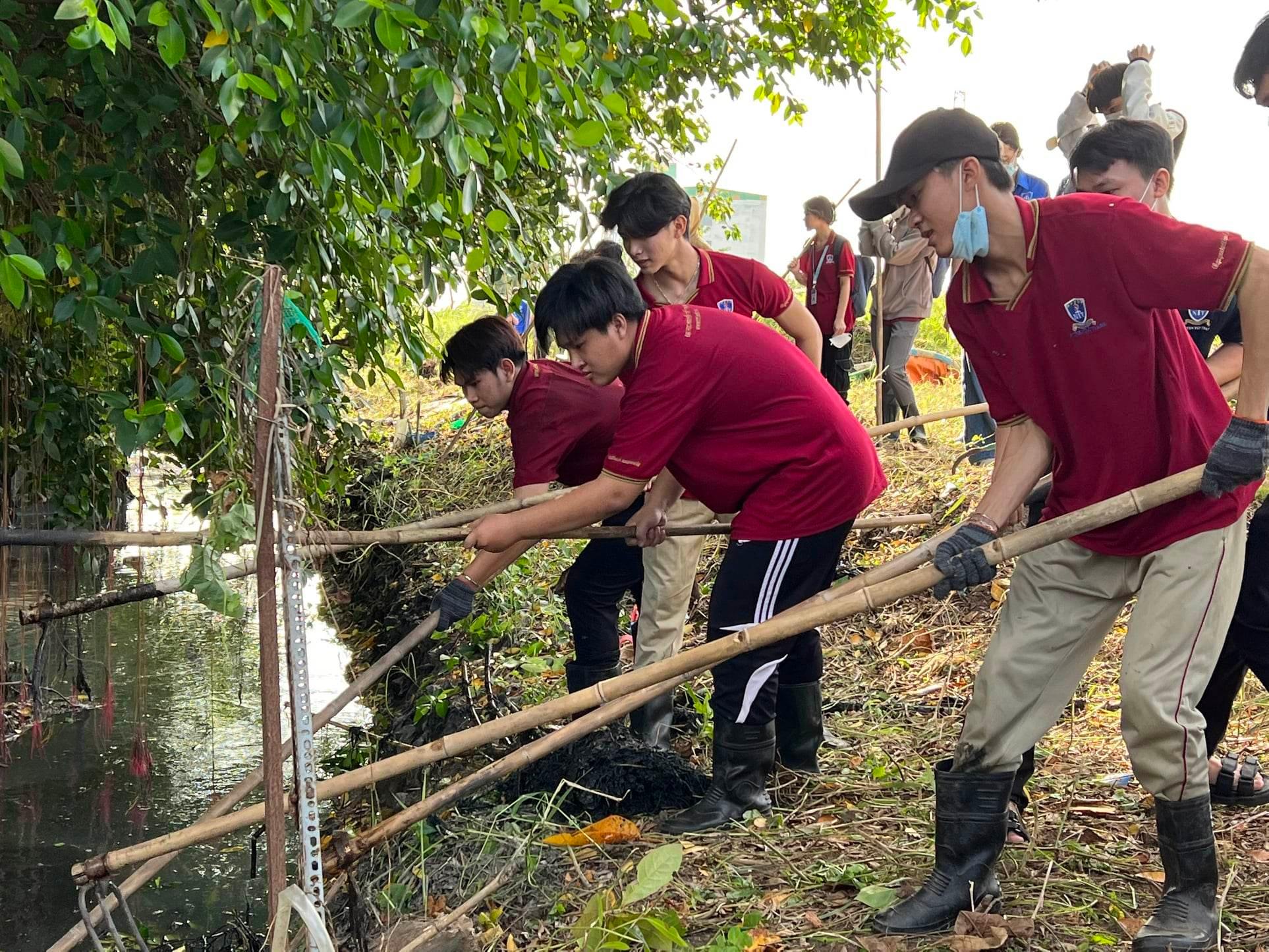 Khơi thông dòng chảy trên địa bàn quận 12 Khơi thông dòng chảy trên địa bàn quận 12