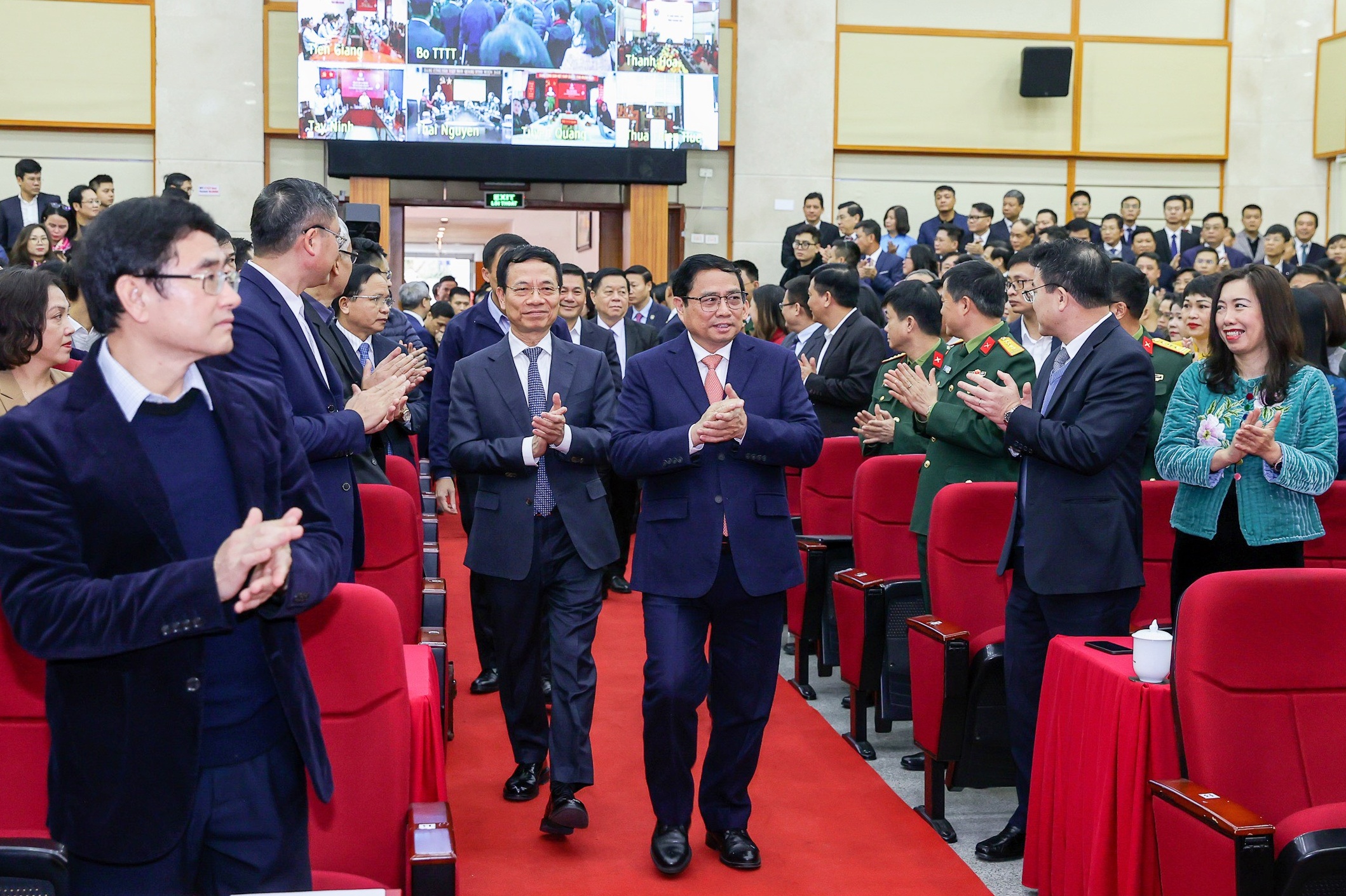 Thủ tướng Phạm Minh Chính cùng các đại biểu đến tham dự sự kiện. Ảnh: VIẾT CHUNG Thủ tướng Phạm Minh Chính cùng các đại biểu đến tham dự sự kiện. Ảnh: VIẾT CHUNG