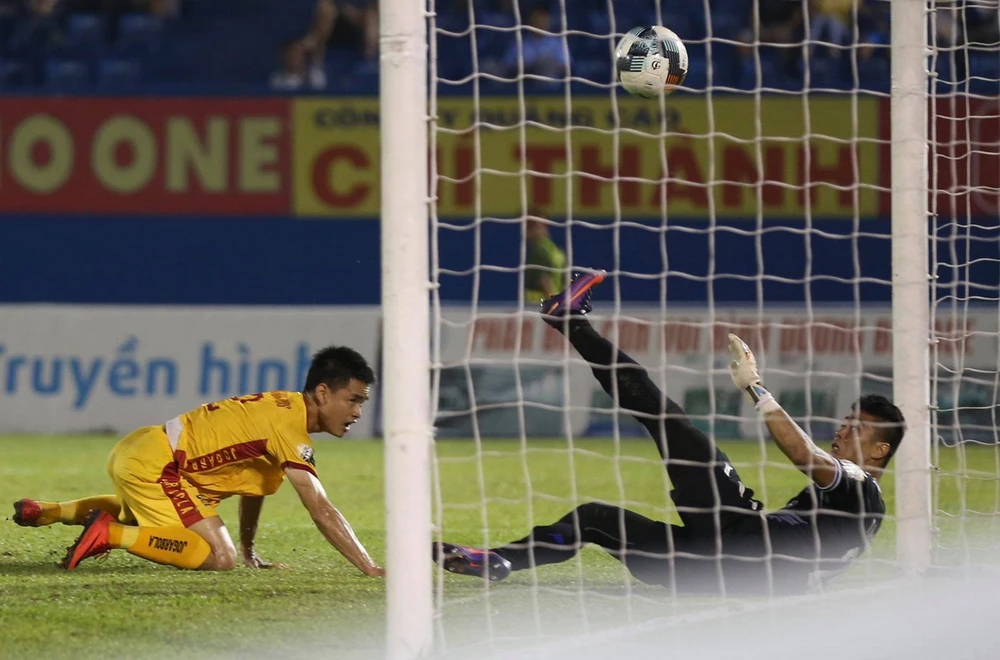 Hạ màn V-League 2019: Thanh Hóa giành vé dự trận play-off ảnh 1 Hạ màn V-League 2019: Thanh Hóa giành vé dự trận play-off ảnh 1