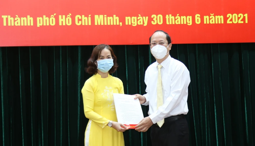 Đồng chí Phạm Quốc Huy giữ chức Bí thư Đảng ủy Tổng Công ty Cơ khí Giao thông vận tải Sài Gòn-TNHH MTV ảnh 2 Đồng chí Phạm Quốc Huy giữ chức Bí thư Đảng ủy Tổng Công ty Cơ khí Giao thông vận tải Sài Gòn-TNHH MTV ảnh 2