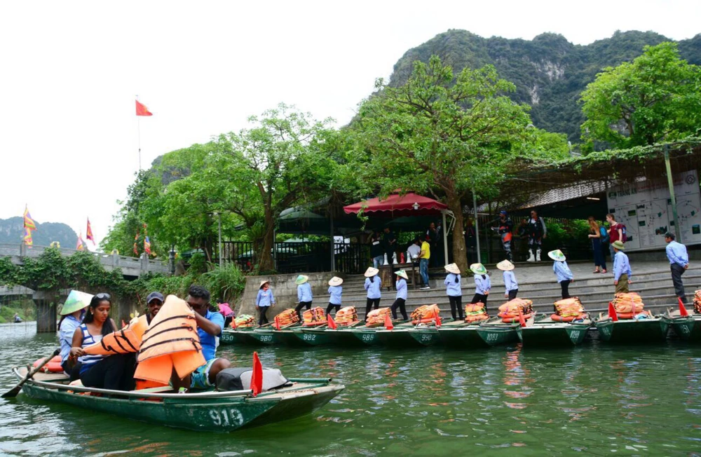 Doanh nghiệp du lịch từng bước hoạt động trở lại ảnh 1 Doanh nghiệp du lịch từng bước hoạt động trở lại ảnh 1