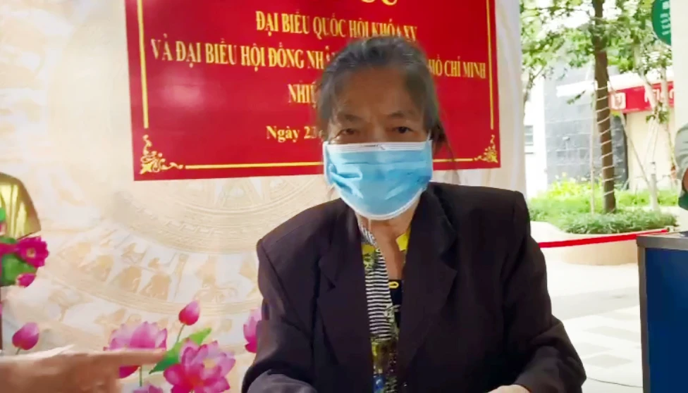 Những cử tri đặc biệt tham gia bầu cử ảnh 2 Những cử tri đặc biệt tham gia bầu cử ảnh 2