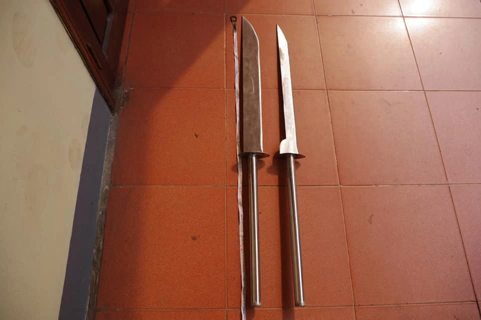 Khởi tố đối tượng chống người thi hành công vụ ảnh 1 Khởi tố đối tượng chống người thi hành công vụ ảnh 1