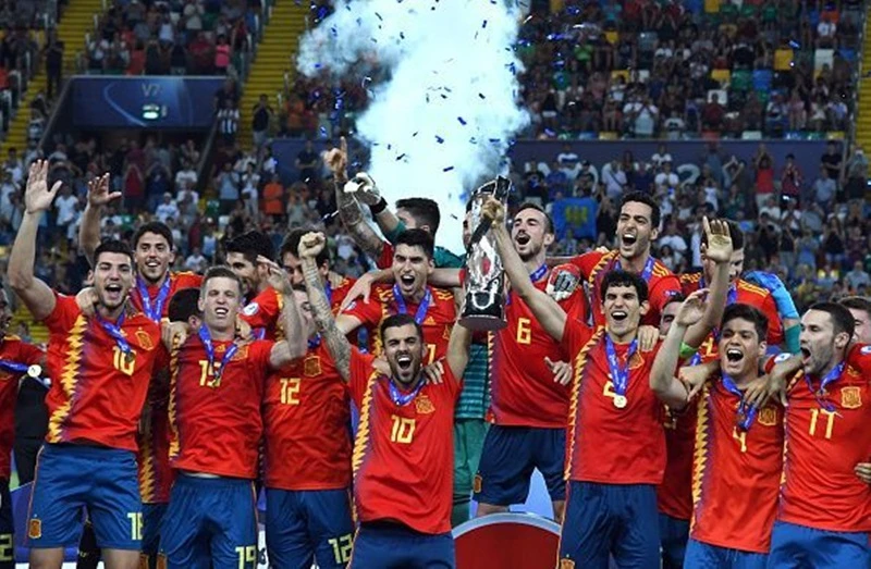 Tây Ban Nha đăng quang U.21 châu Âu lần thứ 2 trong 3 kỳ giải gần nhất. Ảnh: Getty Images 