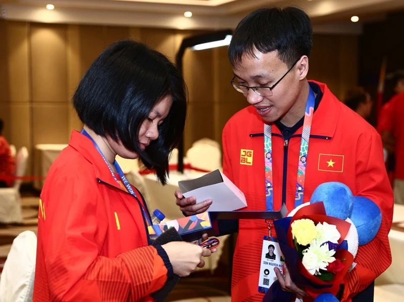 Tình yêu thể thao, tình yêu gia đình ảnh 1 Tình yêu thể thao, tình yêu gia đình ảnh 1