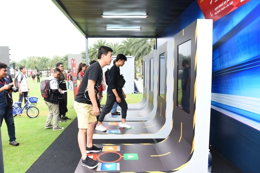 Chơi games để trải nghiệm chặng đua Công thức 1 ảnh 4 Chơi games để trải nghiệm chặng đua Công thức 1 ảnh 4
