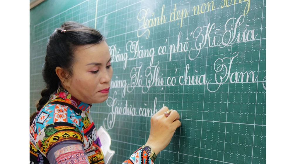 Giáo viên tiểu học - Bài 2: Khi cô cũng là “mẹ”… ảnh 2 Giáo viên tiểu học - Bài 2: Khi cô cũng là “mẹ”… ảnh 2