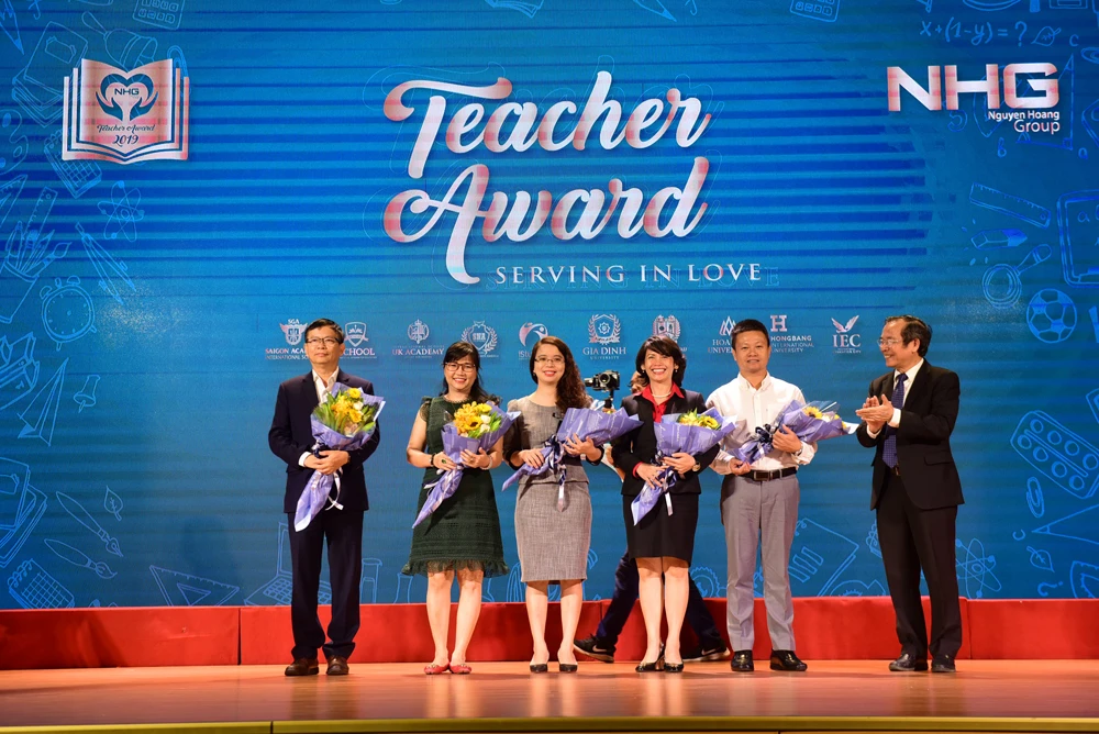 NHG tôn vinh những người thầy “phục vụ trong yêu thương“ ảnh 2 NHG tôn vinh những người thầy “phục vụ trong yêu thương“ ảnh 2