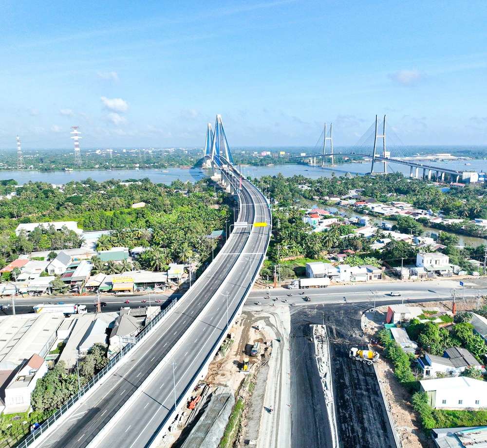 Cao tốc Mỹ Thuận - Cần Thơ được lưu thông từ ngày 25-12 - Ảnh 2.