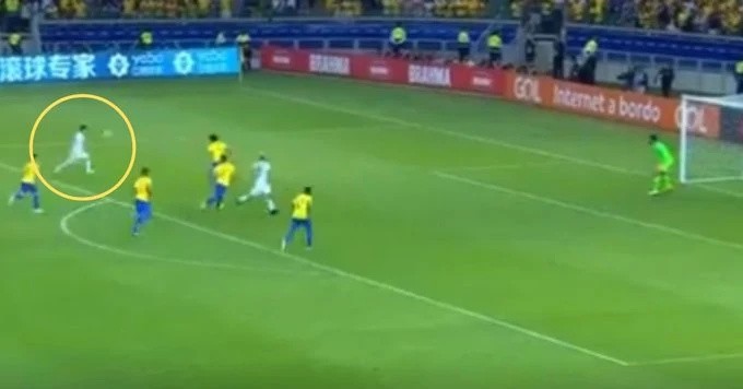 Brazil - Argentina 2-0: Gabriel Jesus tỏa sáng, Firmino hòa nhịp đưa Brazil vào chung kết ảnh 6 Brazil - Argentina 2-0: Gabriel Jesus tỏa sáng, Firmino hòa nhịp đưa Brazil vào chung kết ảnh 6