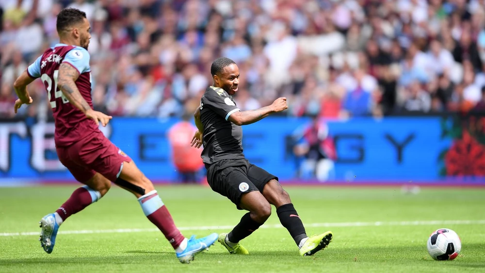 West Ham - Man City 0-5: Sterling ghi hattrick giúp City lên đầu bảng ảnh 5 West Ham - Man City 0-5: Sterling ghi hattrick giúp City lên đầu bảng ảnh 5