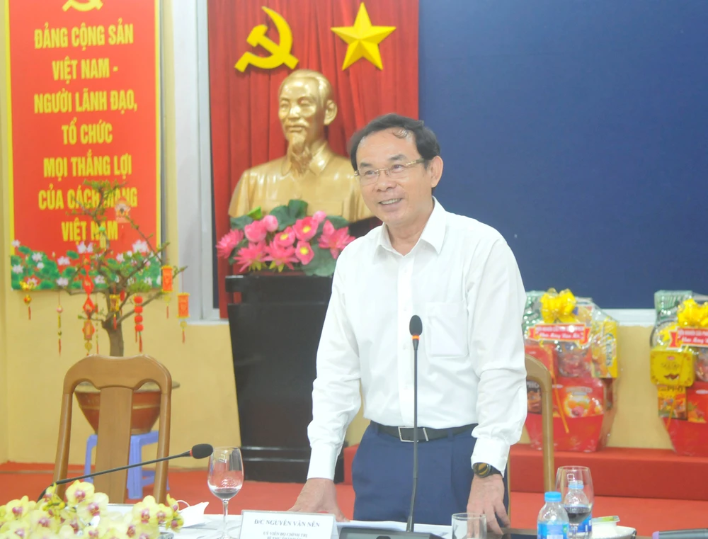Bí thư Thành ủy TPHCM Nguyễn Văn Nên: Tri ân các bác tài lái xe cứu thương ảnh 5 Bí thư Thành ủy TPHCM Nguyễn Văn Nên: Tri ân các bác tài lái xe cứu thương ảnh 5
