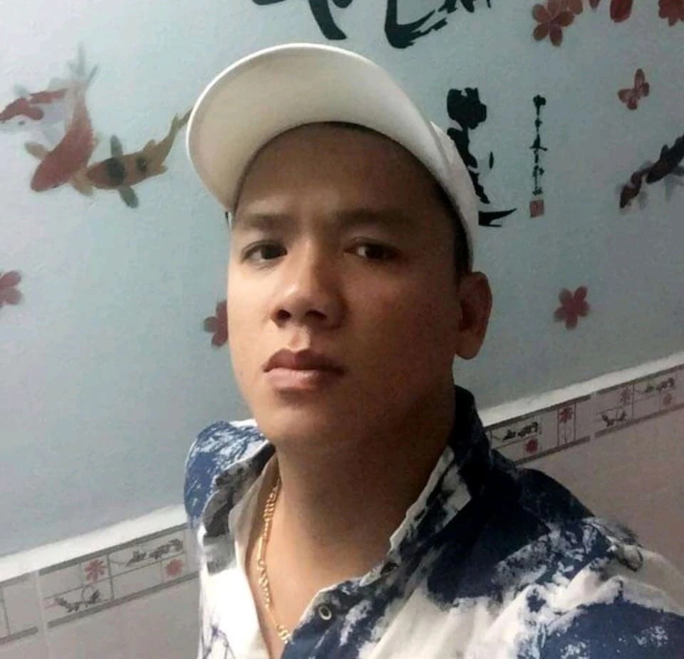 Truy bắt đối tượng cầm đầu trong vụ “băng áo cam” đập phá quán nhậu ở quận Bình Tân ảnh 1 Truy bắt đối tượng cầm đầu trong vụ “băng áo cam” đập phá quán nhậu ở quận Bình Tân ảnh 1