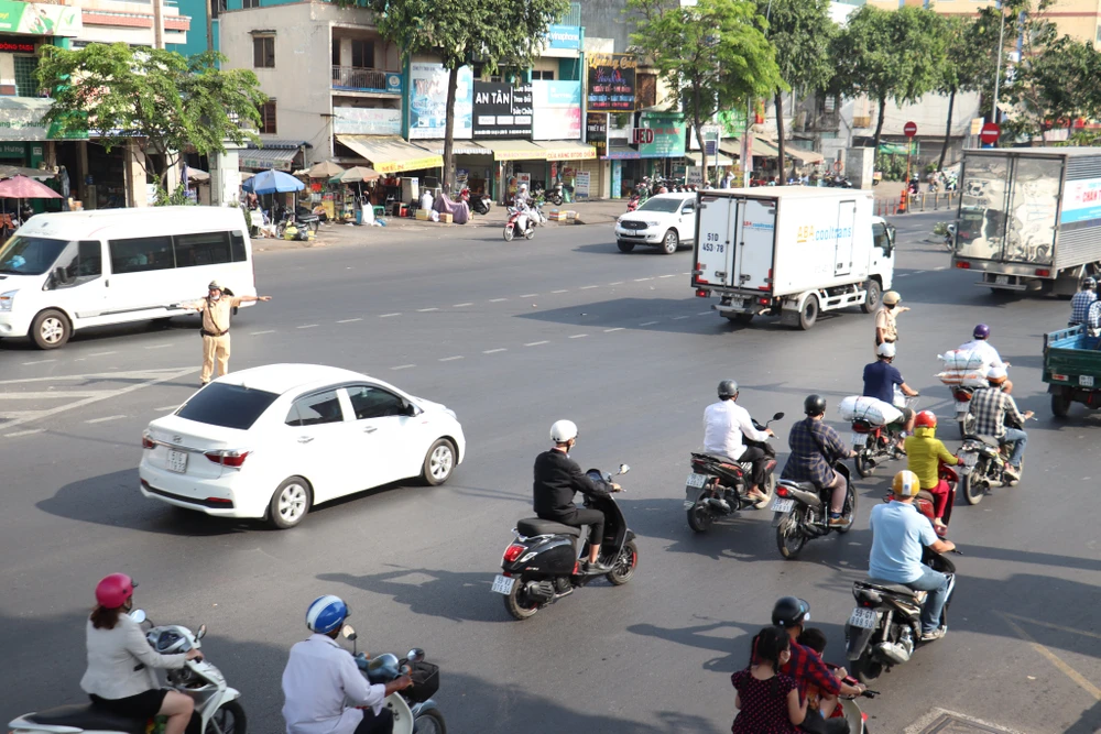 TPHCM tăng cường đảm bảo trật tự an toàn giao thông dịp Tết Nguyên đán 2021 ảnh 2 TPHCM tăng cường đảm bảo trật tự an toàn giao thông dịp Tết Nguyên đán 2021 ảnh 2