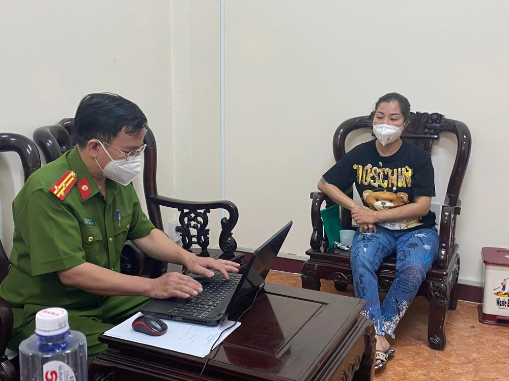 Bắt nhóm giang hồ Hải Phòng cầm đầu đường dây đánh bạc hơn 2.000 tỷ đồng ảnh 4 Bắt nhóm giang hồ Hải Phòng cầm đầu đường dây đánh bạc hơn 2.000 tỷ đồng ảnh 4