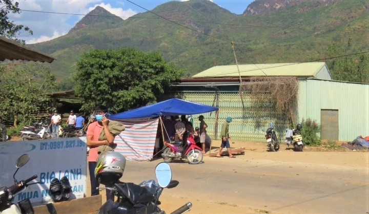 Vụ tai nạn xe bung chốt cửa làm 1 học sinh tử vong tại Sơn La ngày 22-11
