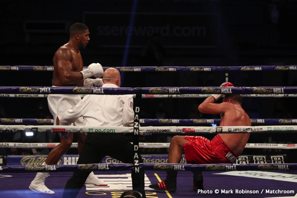 Anthony Joshua “cơ bắp” hạ KO “Rắn hổ mang” Kubrat Pulev: AJ sẽ sớm có trận “nhất thống giang hồ” với Fury ảnh 5 Anthony Joshua “cơ bắp” hạ KO “Rắn hổ mang” Kubrat Pulev: AJ sẽ sớm có trận “nhất thống giang hồ” với Fury ảnh 5