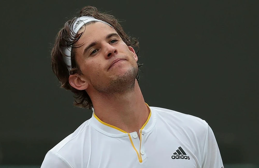 Wimbledon: Federer thua ván đầu tiên, Kyrgios thua 1 ván 0-6, còn Thiem thua cả trận đấu ảnh 3 Wimbledon: Federer thua ván đầu tiên, Kyrgios thua 1 ván 0-6, còn Thiem thua cả trận đấu ảnh 3
