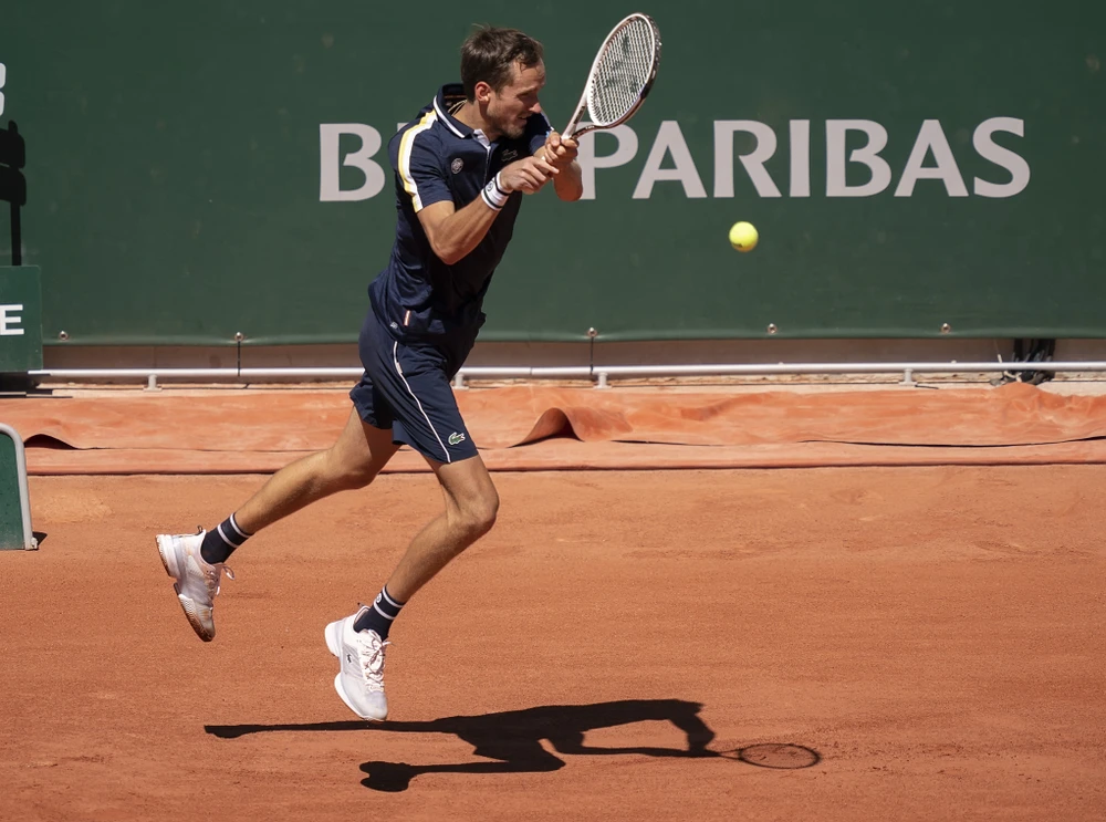 Roland Garros: “Hồng y” khiêu vũ, Roger Federer tái xuất hoàn hảo! ảnh 1 Roland Garros: “Hồng y” khiêu vũ, Roger Federer tái xuất hoàn hảo! ảnh 1