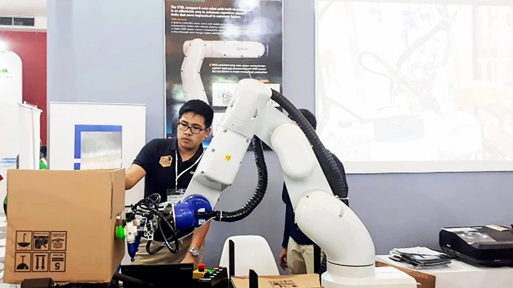 Một robot đa năng sản xuất tại Indonesia