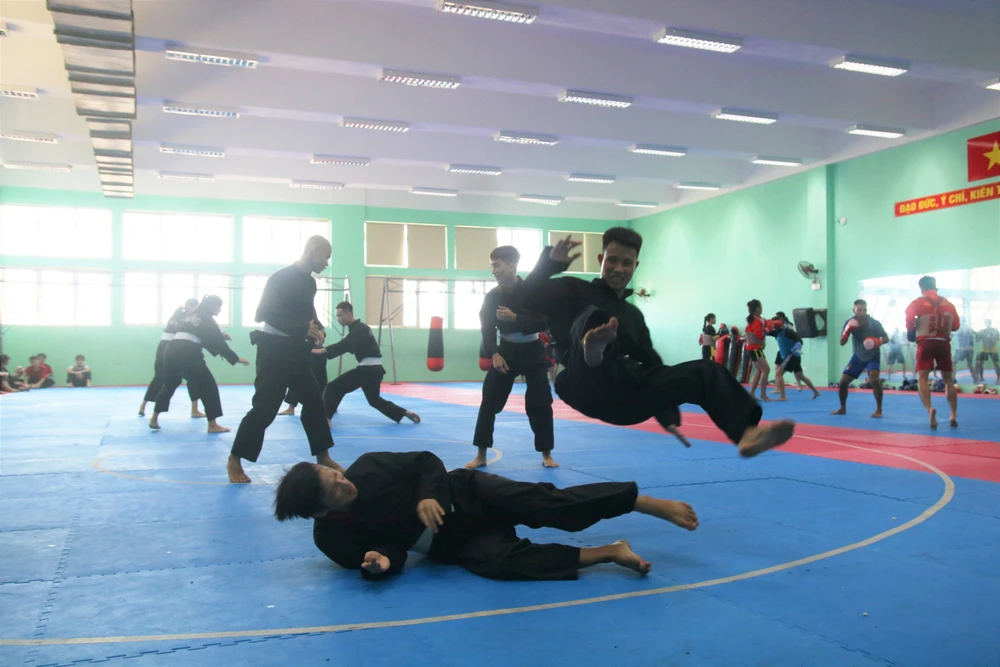 Thể thao Đà Nẵng nỗ lực tập luyện sau dịch ảnh 8 Thể thao Đà Nẵng nỗ lực tập luyện sau dịch ảnh 8