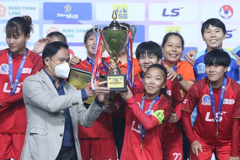 Cơn đau đầu 'dễ chịu' của bóng đá nữ Việt Nam ảnh 2 Cơn đau đầu 'dễ chịu' của bóng đá nữ Việt Nam ảnh 2