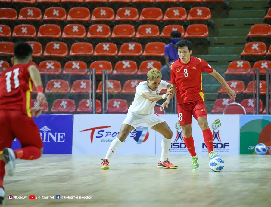 Quả bóng Vàng Hồ Văn Ý tỏa sáng, futsal Việt Nam giành vé dự cúp châu Á ảnh 1 Quả bóng Vàng Hồ Văn Ý tỏa sáng, futsal Việt Nam giành vé dự cúp châu Á ảnh 1
