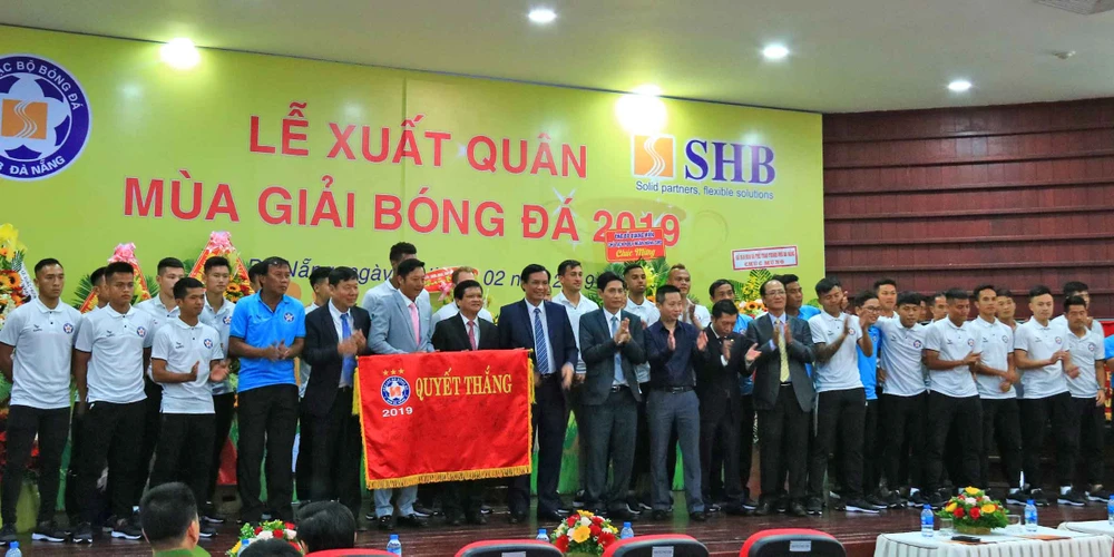 CLB SHB Đà Nẵng xuất quân mùa giải 2019 ảnh 4 CLB SHB Đà Nẵng xuất quân mùa giải 2019 ảnh 4
