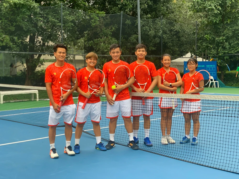 Tay vợt Ngọc Nhi gây “sốc”: Không thua game nào ở giải quần vợt U14 tại Mỹ ảnh 2 Tay vợt Ngọc Nhi gây “sốc”: Không thua game nào ở giải quần vợt U14 tại Mỹ ảnh 2