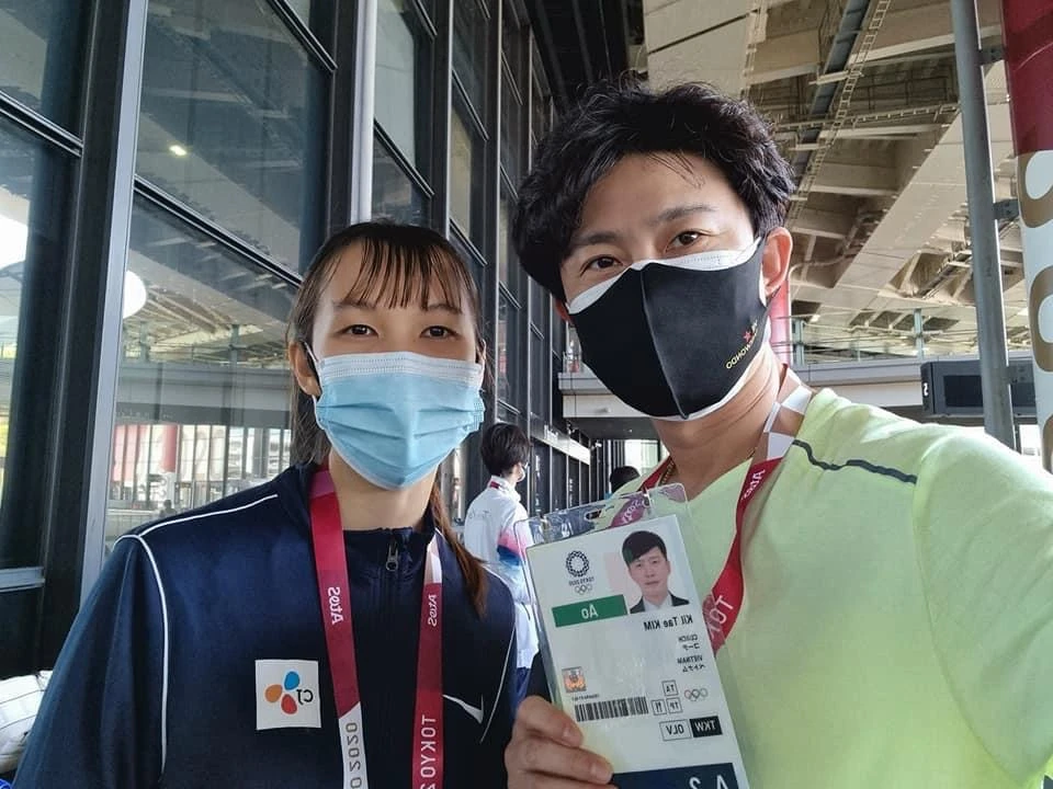 Chuyên gia Hàn Quốc và Kim Tuyền tại Olympic Tokyo 2020. Ảnh: T.S