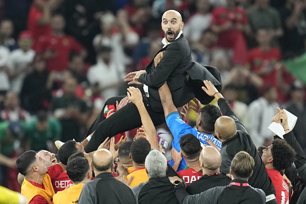 Thầy trò đội tuyển Morocco đang thiết lập kỳ tích tại World Cup 2022 
