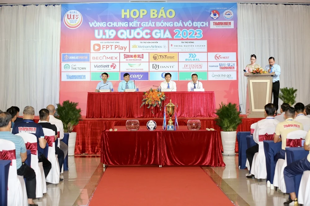 VCK năm nay diễn ra trên sân vận động tỉnh Tây Ninh từ ngày 22-4 đến 4-5