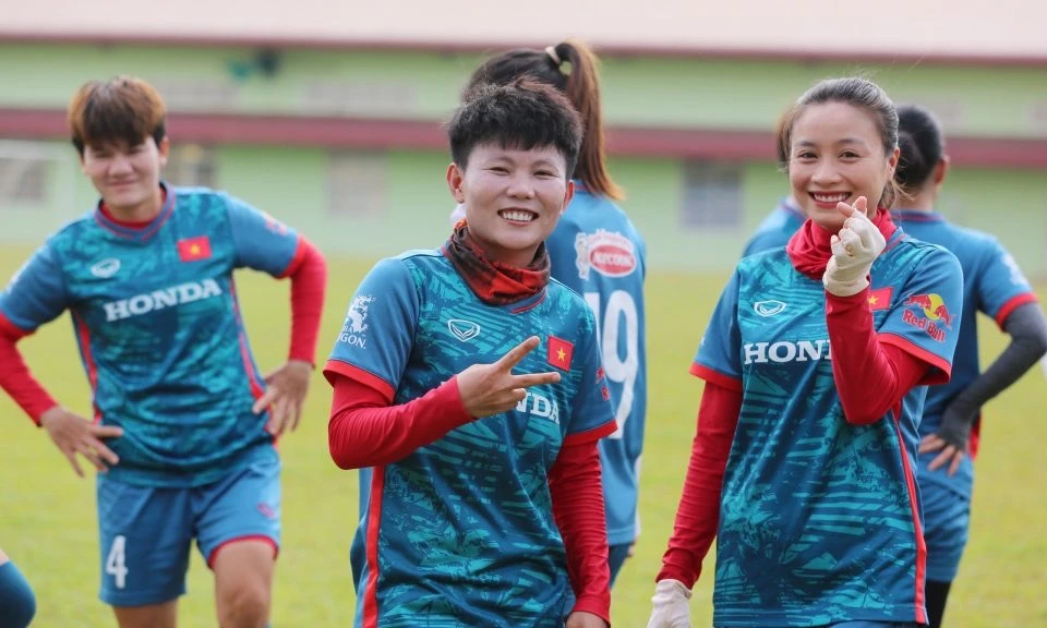 Các cầu thủ Việt Nam thoải mái trước trận đấu