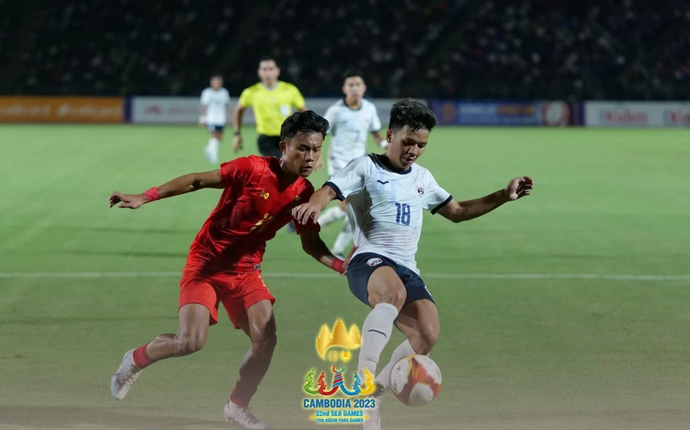 Myanmar tự mở rộng cơ hội đi tiếp khi thắng Campuchia 2-0 vào tối 7-5