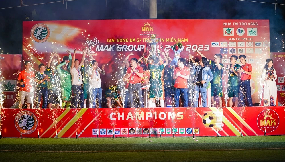 FC Dân Lý đăng quang ngôi vô địch mùa bóng 2023