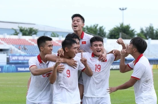 U23 Việt Nam dù thắng đậm U23 Lào nhưng vẫn còn nhiều vấn đề cần cải thiện. 
