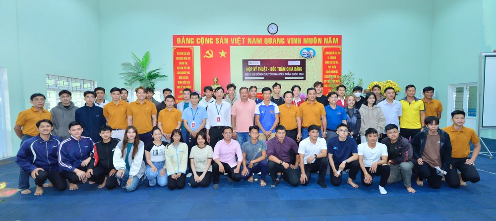 Ngày hội bóng chuyền sinh viên toàn quốc - Thiên Tân Championship 2024 đã tiến hành buổi lễ bốc thăm, chia bảng cho các đội bóng tham dự giải. Ảnh: Quỳnh Mai