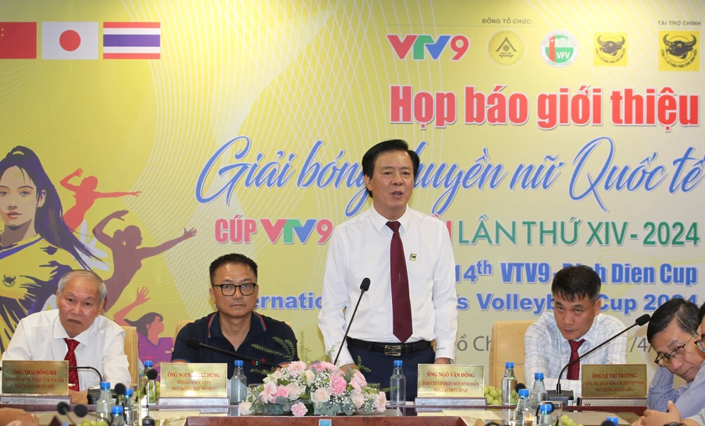 Ông Ngô Văn Đông - Tổng giám đốc Công ty CPPB Bình Điền - giới thiệu tổng quan về Cúp VTV9 Bình Điền lần thứ 14-2024. Ảnh: DŨNG PHƯƠNG