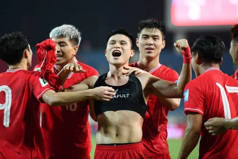 Đội tuyển Việt Nam giành 3 điểm đầy... nghẹt thở trước Philippines