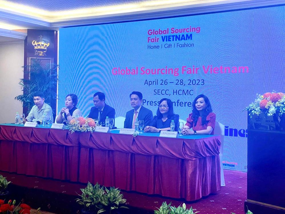 Lần đầu tiên tổ chức triển lãm nguồn cung ứng quốc tế tại Việt Nam 