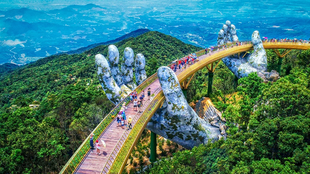 Đà Nẵng lên đỉnh danh sách 9 điểm đến có phong cảnh núi non đẹp nhất châu Á 