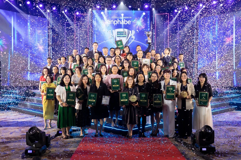 Công bố bảng xếp hạng 100 nơi làm việc tốt Việt Nam 2023