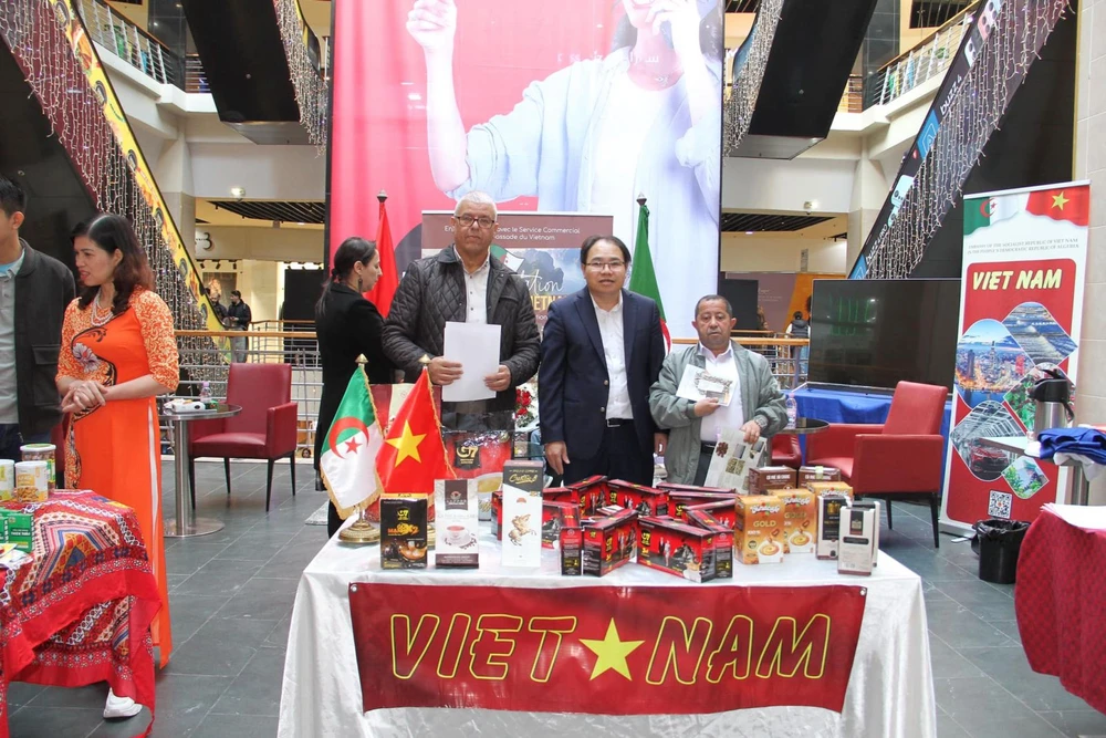 Thị trường lớn nhất Bắc Phi đánh giá cao hương vị cà phê Việt 