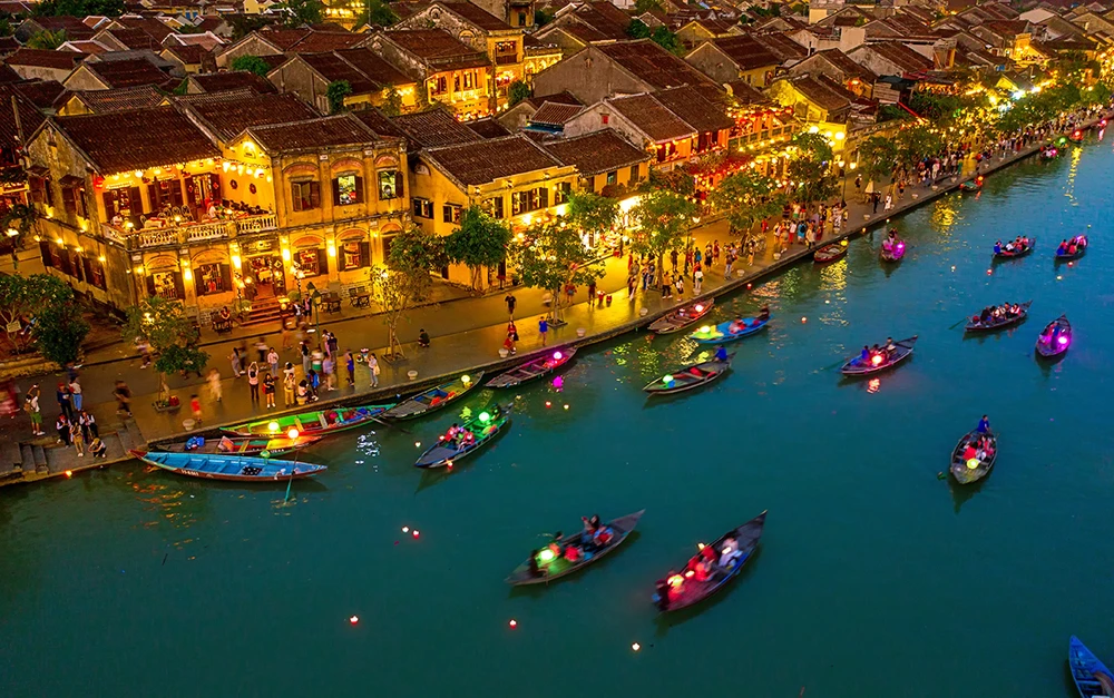Guruwalk điểm tên 3 thành phố thích hợp tour đi bộ của Việt Nam 