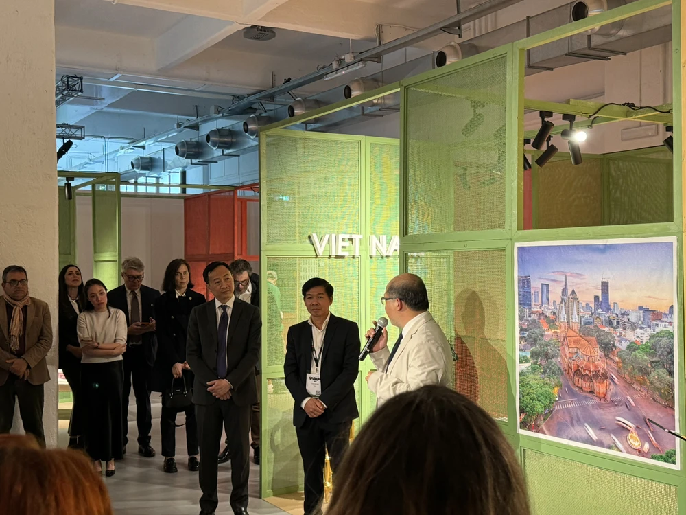 Gian hàng Việt Nam lần đầu xuất hiện tại Milan Design Week