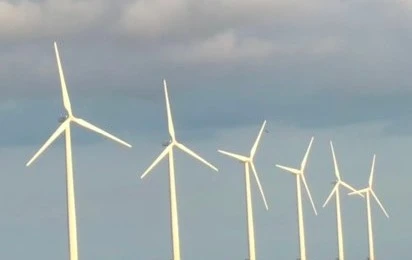 Khánh thành nhà máy điện gió đầu tiên của tỉnh Cà Mau