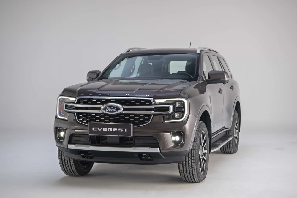 Ford Everest Platinum - Phiên bản cao cấp nhất dòng Everest: Chính thức ra mắt tại Việt Nam, nâng tầm vị thế phân khúc SUV