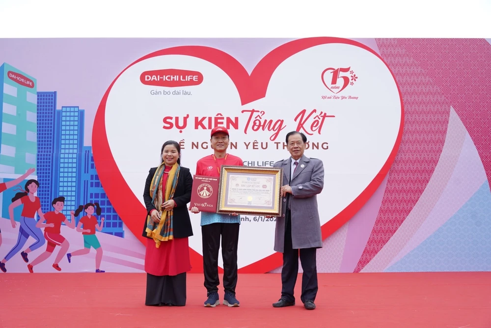 Giải “Dai-ichi Life - Cung Đường Yêu Thương 2022” nhận chứng nhận kỷ lục Việt Nam