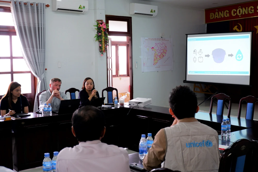 Đại diện SCG Thái Lan và UNICEF Việt Nam giới thiệu Aquonic - mô hình nhà vệ sinh không phát thải 